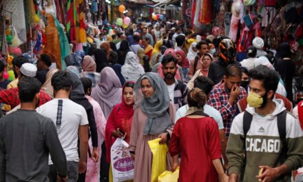 Eid Shopping Reaches Feverish Pitch In Srinagar