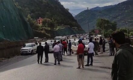 Traffic on Srinagar-Jammu highway restored
