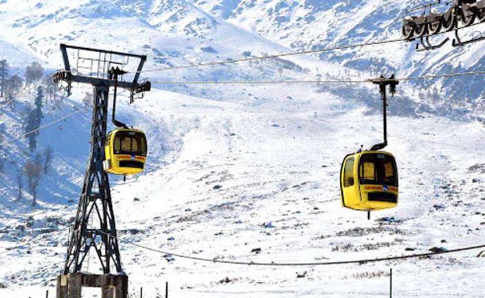 MD J&K Cable Car Corporation cautions tourists of falling in the trap of touts;Informs that Gulmarg Gondola tickets are available only on official website
