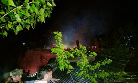 Massive Blaze Guts Residential House, Cowshed in Bandipora’s Ajas;Locals Hail Army’s 13 RR for Timely Help