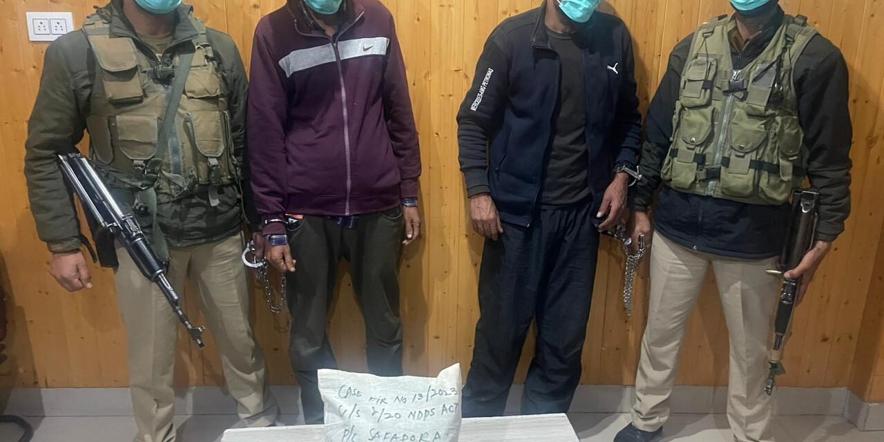 Ganderbal Police apprehended two drug peddlers