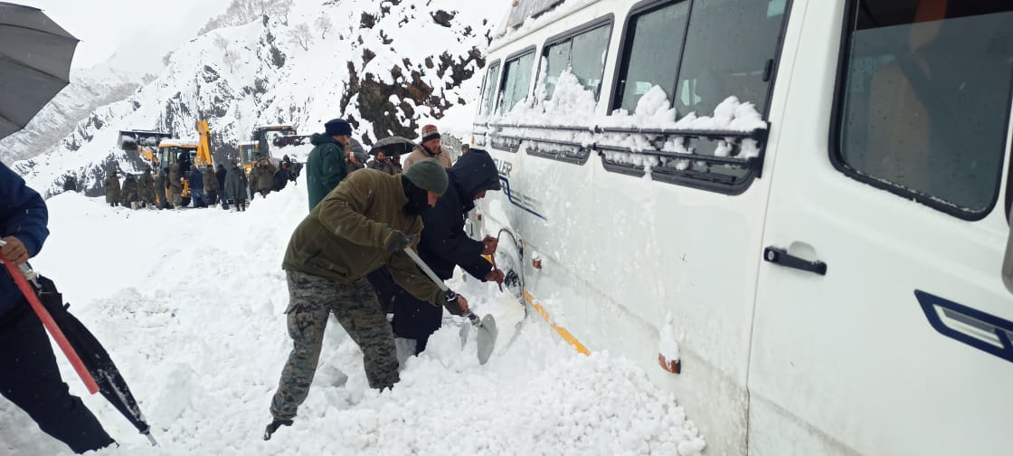 Two vehicles roll down after hit by avalanche on Zojila Pass