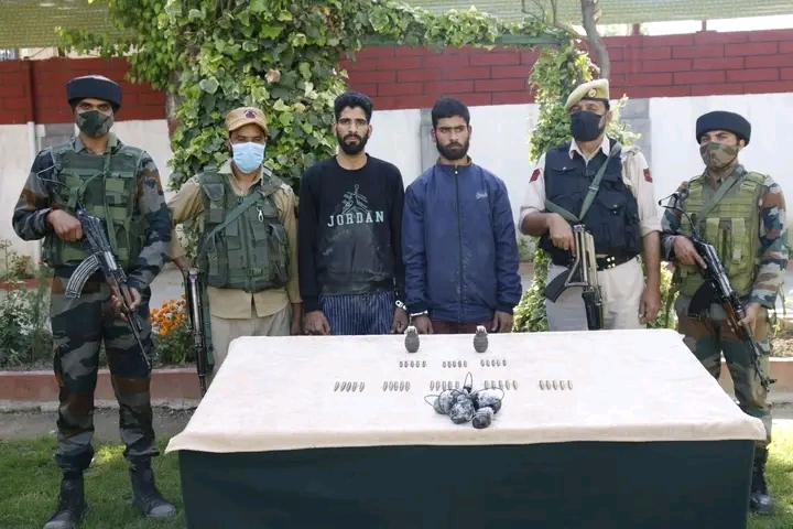 Police arrests 02 militant associates in Sopore;Arms, ammunition & IED recovered