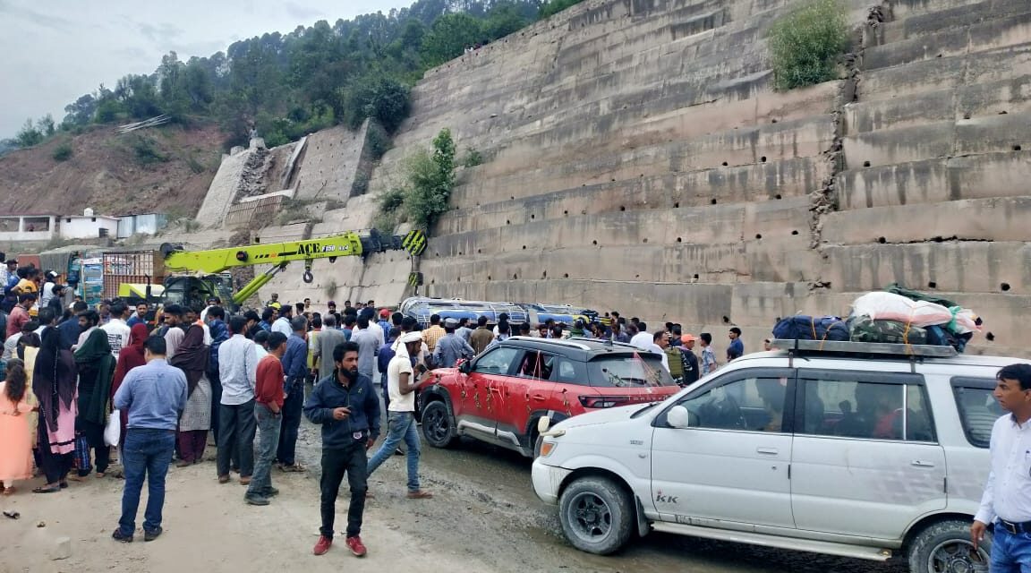 12 injured as mini-bus skids off road in Ramban