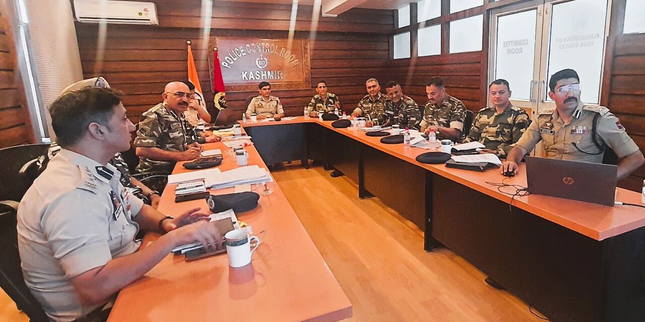 Ahead of SANJY, ADGP Kashmir chairs joint meeting at PCR Kashmir;Urges officers to work in close coordination with the local communities and religious leaders