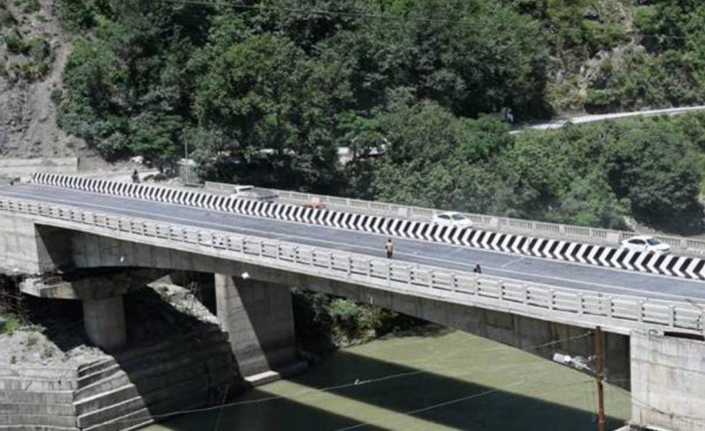 Construction of 2-lane Jaiswal Bridge over River Chenab on the Udhampur-Ramban section of NH-44 has been completed:Nitin Gadkari