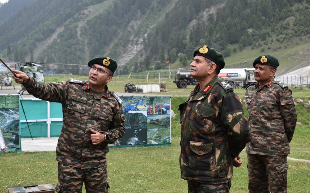 Northern Army Commander reviews preparations, security for Amarnath Yatra