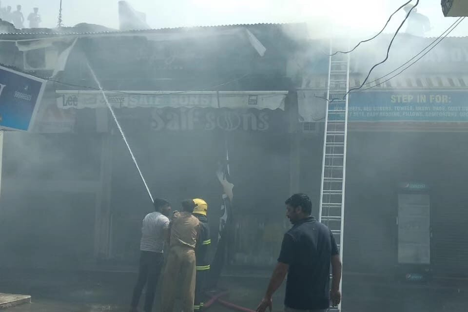Firefighter, civilian injured as two shops gutted in Srinagar