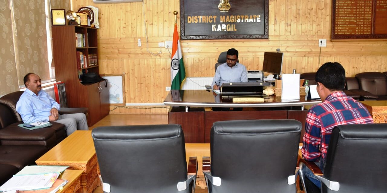 DC Kargil reviews tele-connectivity issues in the district 
