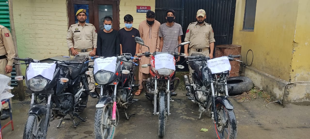 Gang of burglars, bike lifters busted in North Kashmir: Police