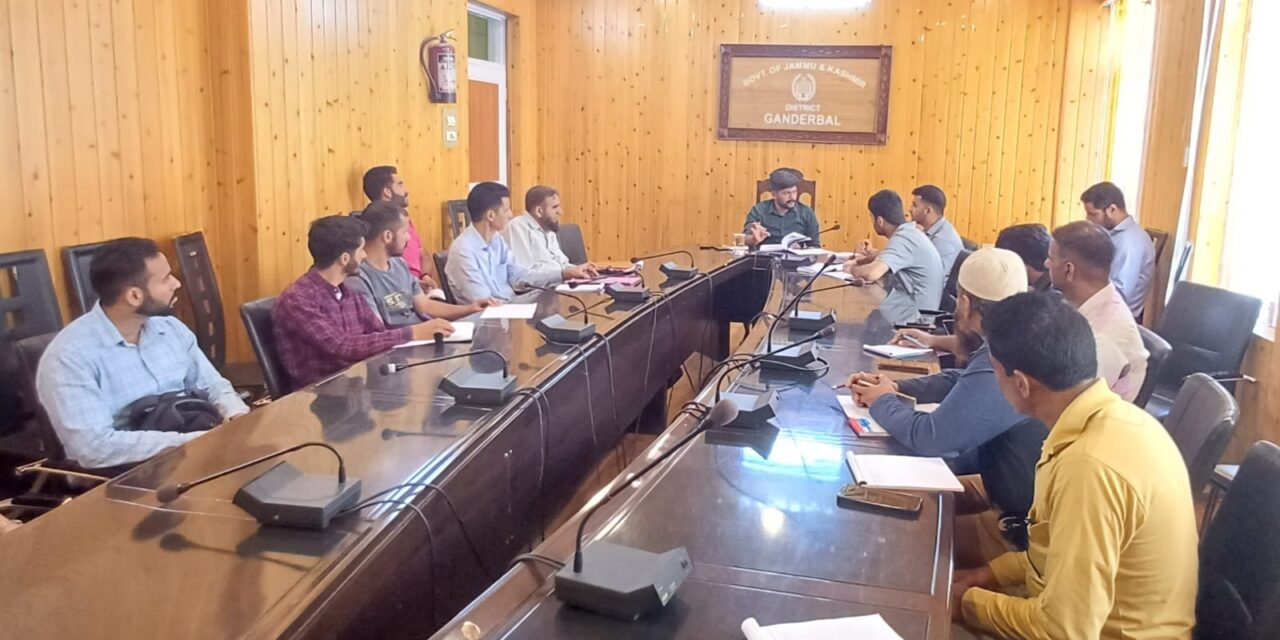 DC Gbl reviews preparations for “Meri Maati Mera Desh” campaign in district