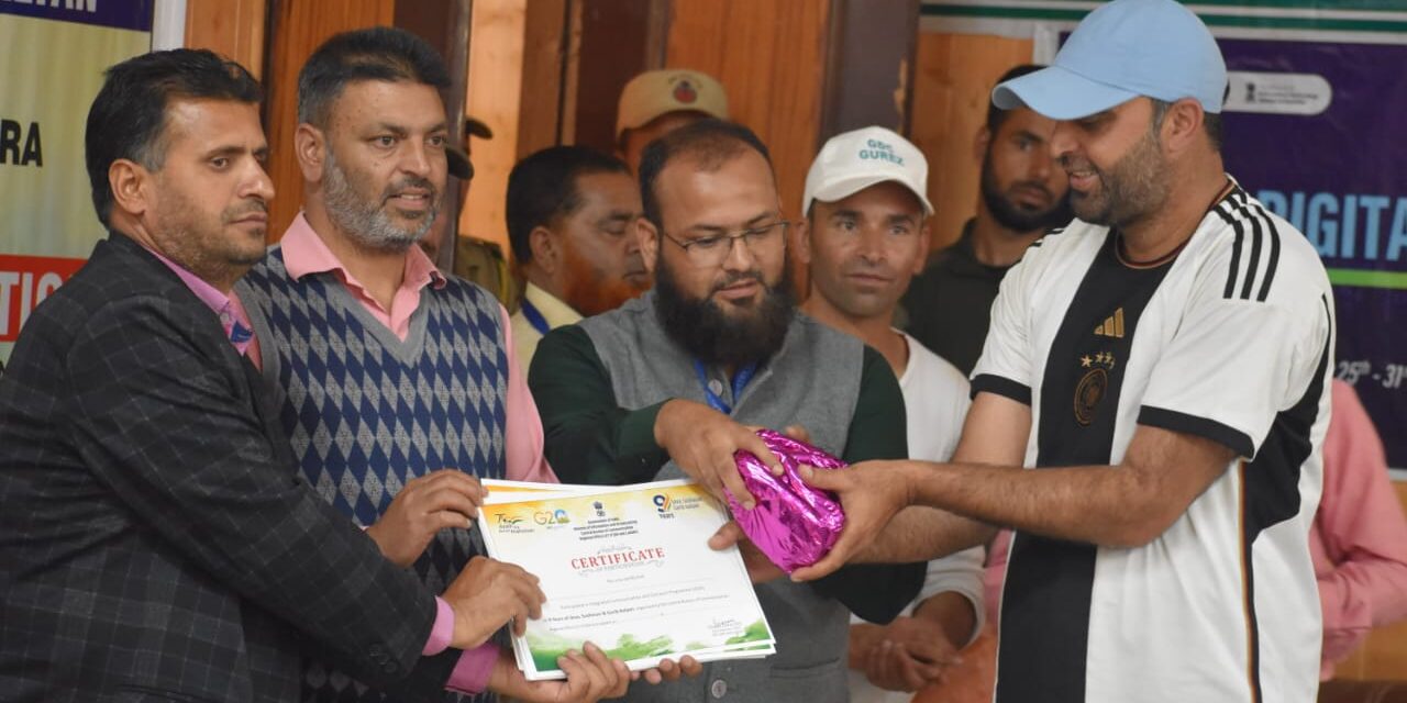 Central Bureau of Communication organizes Integrated Communication and Outreach Programme at Dawar, Gurez