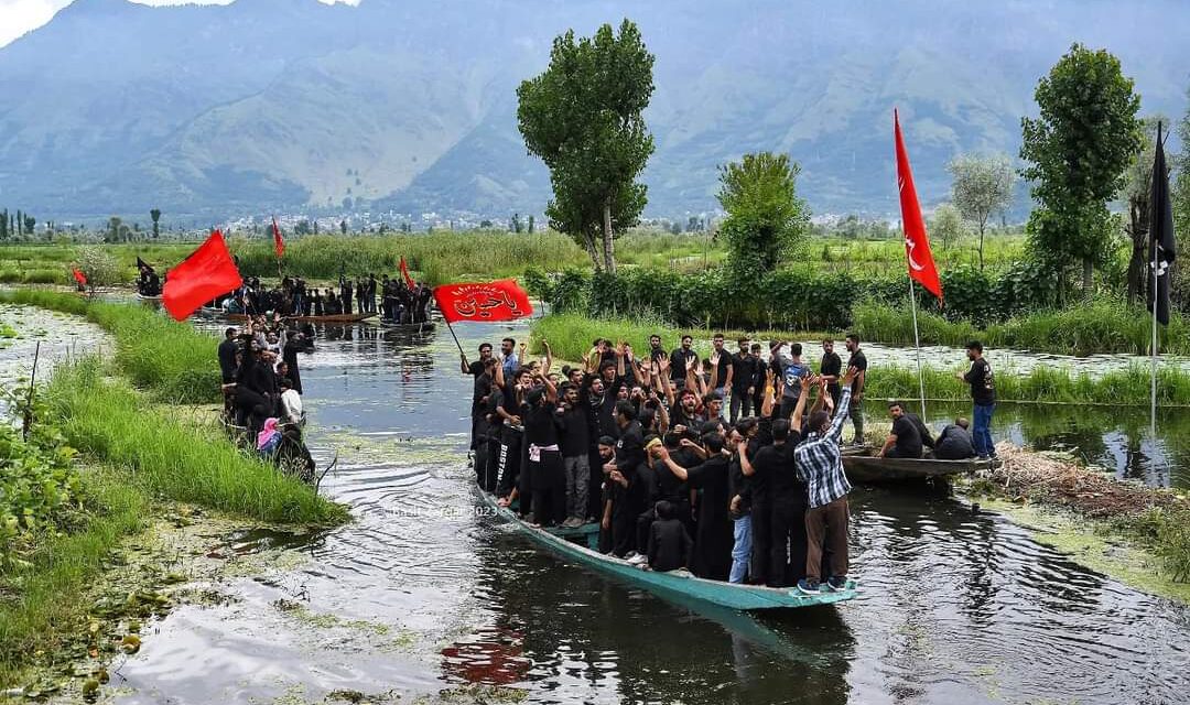 9th Muharram procession taken out in Shikaras in Dal Lake