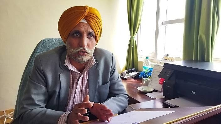 Director Finance, His Wife, Son killed; daughter injured in accident on Mughal road