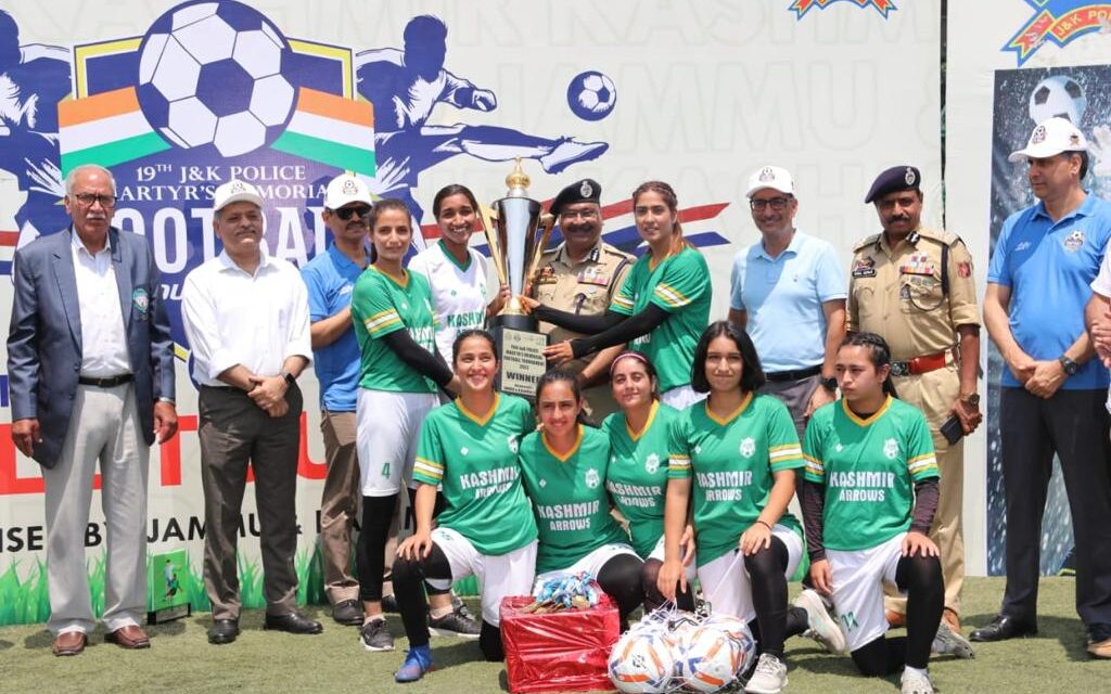 19th J&K Police Martyrs Memorial Football Tournament-2023 concludes; FC-1 among men, Kashmir Arrows among women teams emerge Champions