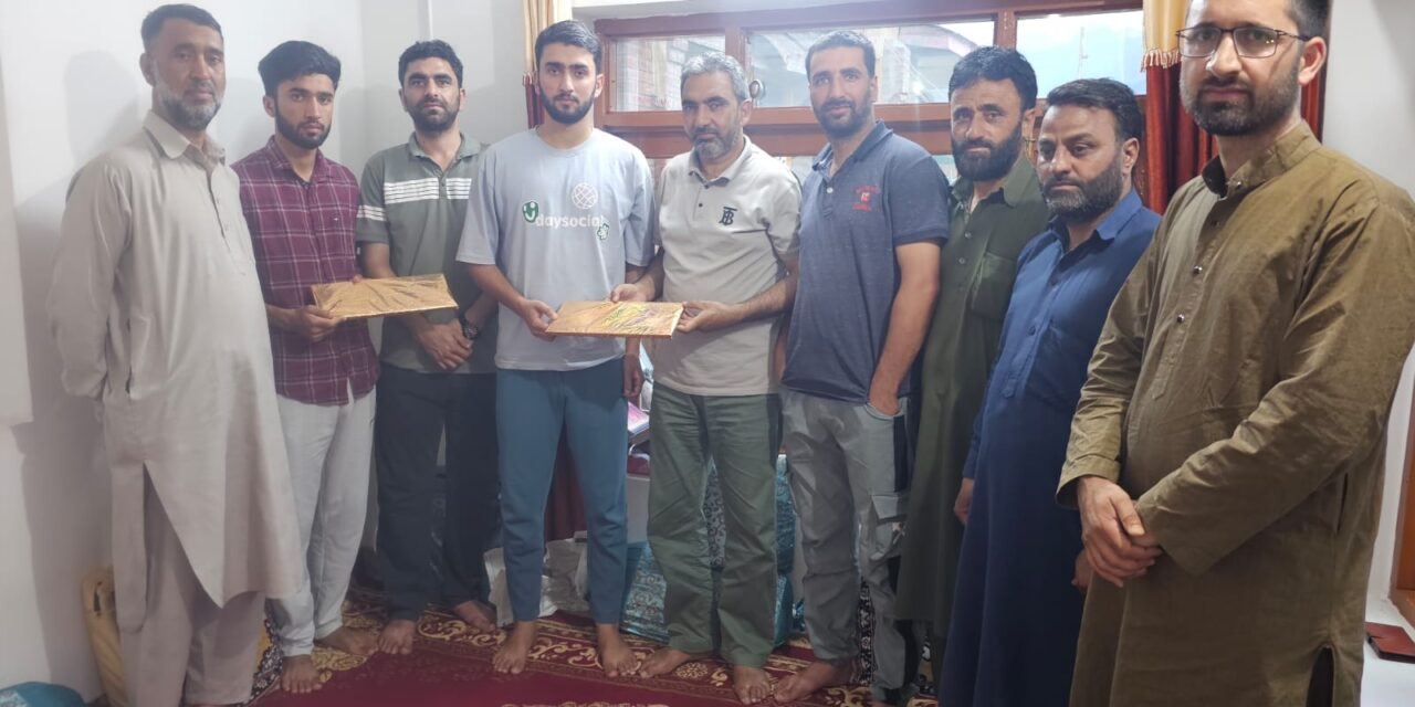 Civil Society Gund felicitate newly selected MBBS Brothers