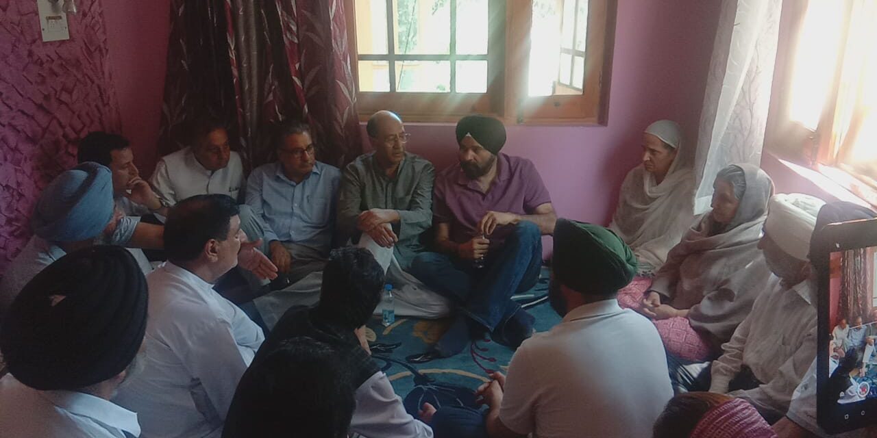 NC delegation visits Baramulla to condole with family of AEE Gurmeet Singh