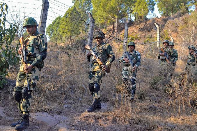 Army recovers, destroys old mine along LoC in Poonch