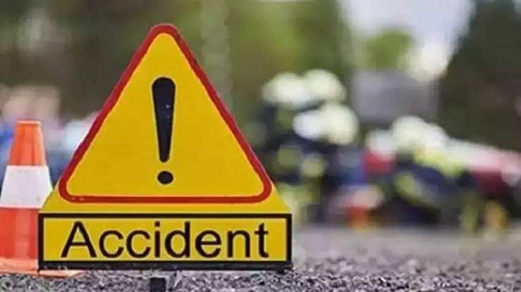 10-year-old girl dies after being hit by dumper in Awantipora