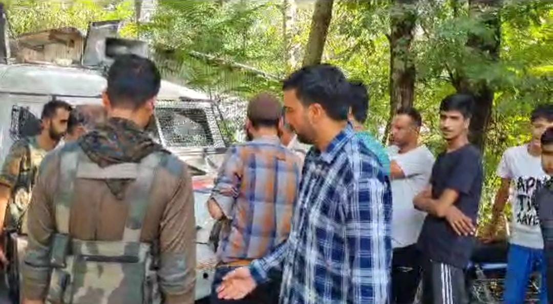 Two persons Injured In Bear Attack at Manigam,Hospitalised