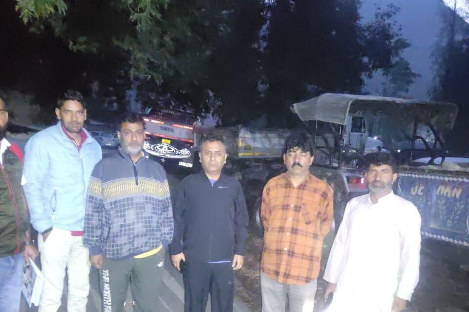 8 Vehicles seized by Geology mining department during crackdown in Ganderbal