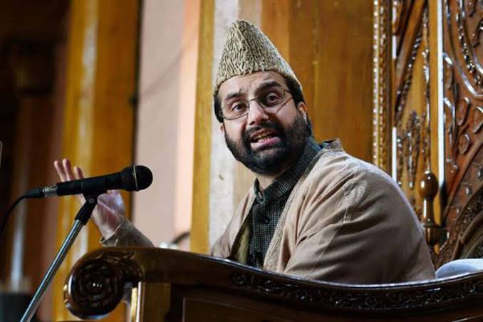 Its official, Mirwaiz set free; to deliver Friday sermon at historic Jamia Masjid after 4 years