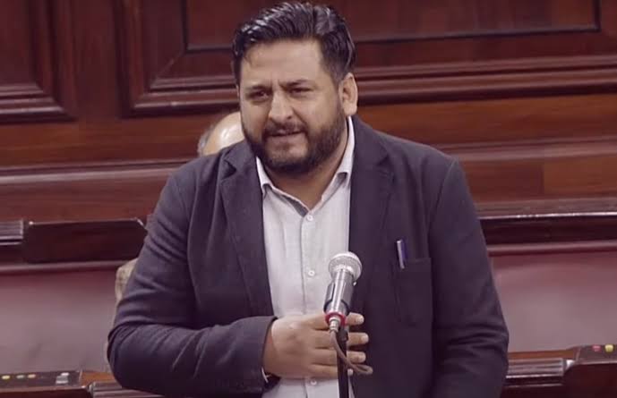 ‘Ghar Wapsi’: Fayaz Mir disassociates himself from PC, likely to join PDP