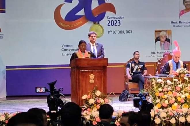 Nation to prosper more when youth would follow peace, prosperity, discipline: Prez Murmu at KU