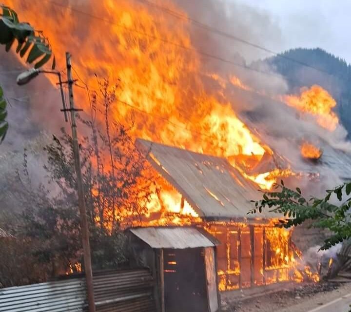 Two residential houses gutted in Handwara fire mishap