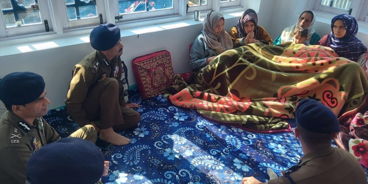 DGP visits family of Martyr Head Constable in Baramulla