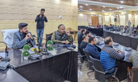 Winter preparedness reviewed at Ganderbal;DDC directs officers for prompt response to public issues