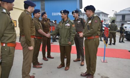 DGP visits Shopian, Pulwama;Chairs joint meeting of Army, CRPF & Police officers;Reviews Security scenario