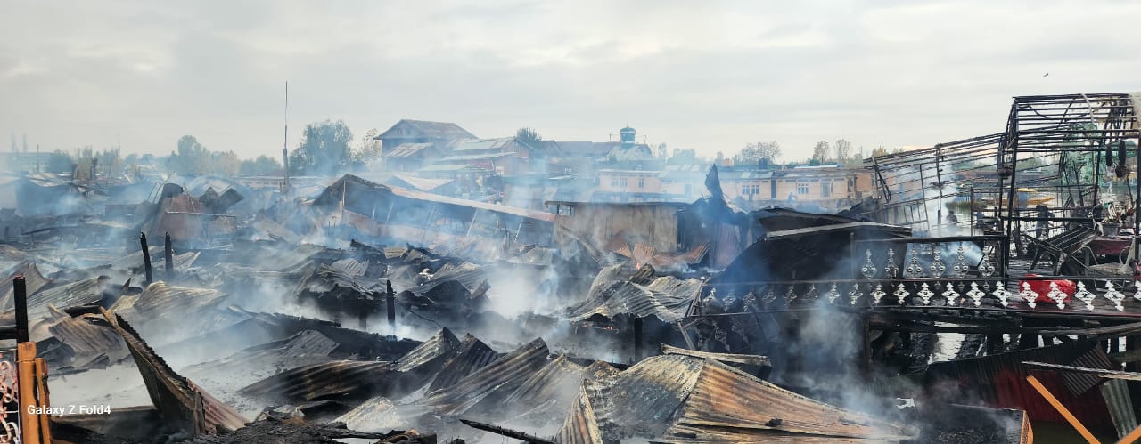 Five house boats gutted in Dal Lake fire incident