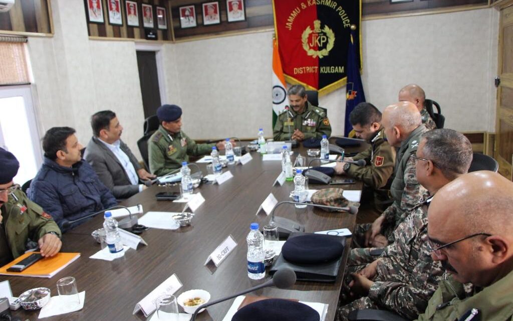 DGP J&K visits Kulgam, reviews Security scenario of the District; Chairs high level meeting of Police, Army and CAPFs officers
