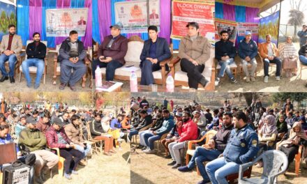 Distt Admin Gbl organizes mega Block Diwas at Mammar;Participants apprised of various beneficiary oriented, Self-employment schemes
