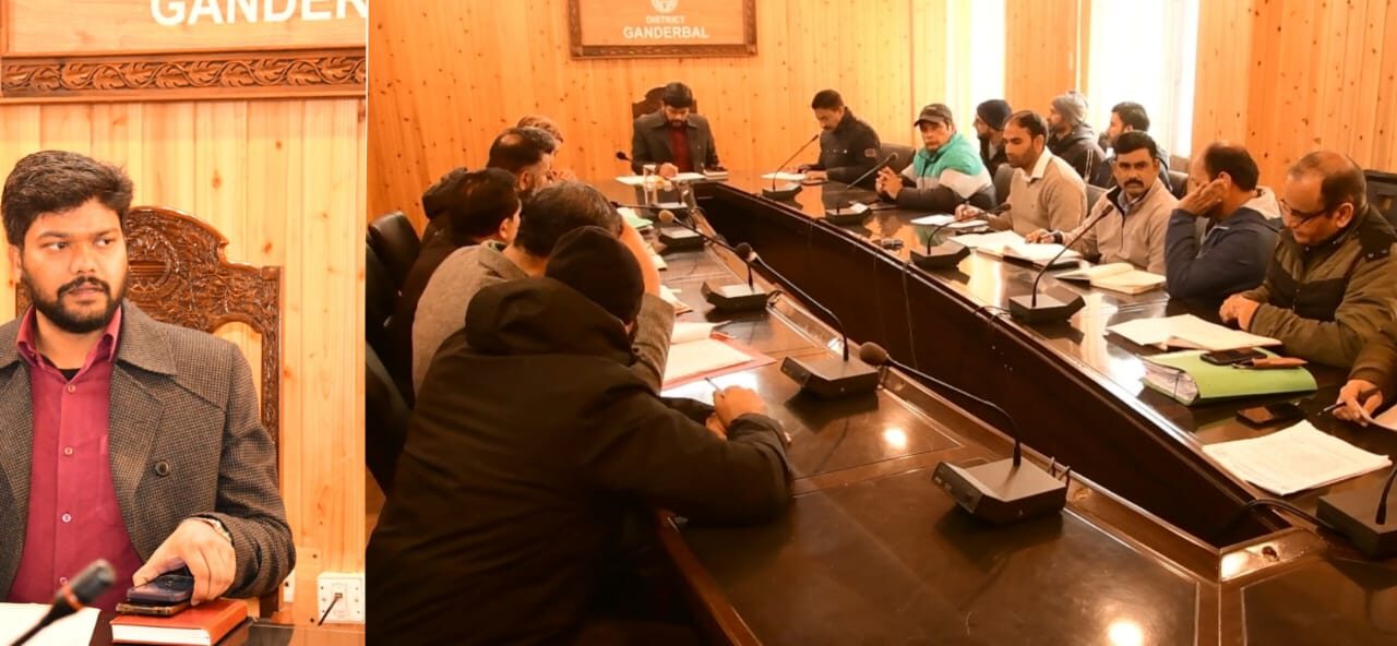 DC Ganderbal leads District Committee Meeting on CLU