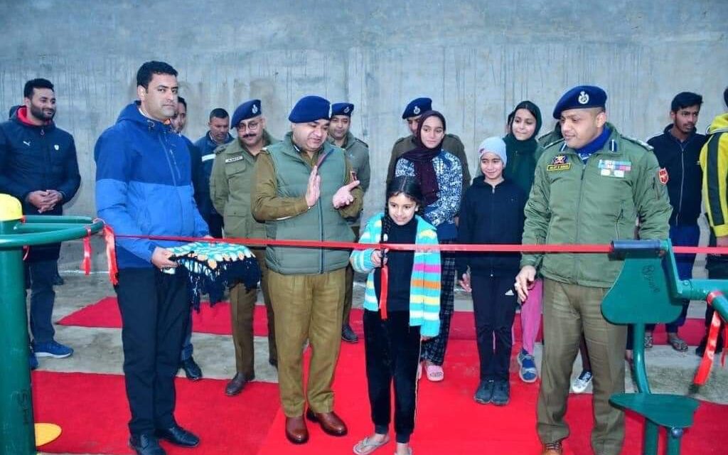 IGP Kashmir inaugurates Open Air Gymnasium in Police Housing Colony Bemina