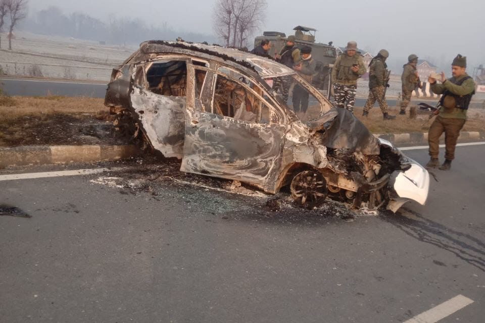 Car catches fire on highway in Kulgam, travellers safe