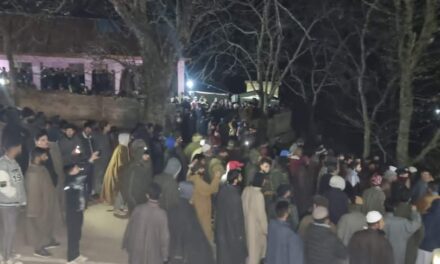 Bodies of labourers who lost their lives in Shimla accident reach their village in Kulgam