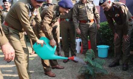 DGP J&K Shri R.R. Swain visits Railway Headquarters Jammu;Reviews security of Railways and functioning of GRP in the UT