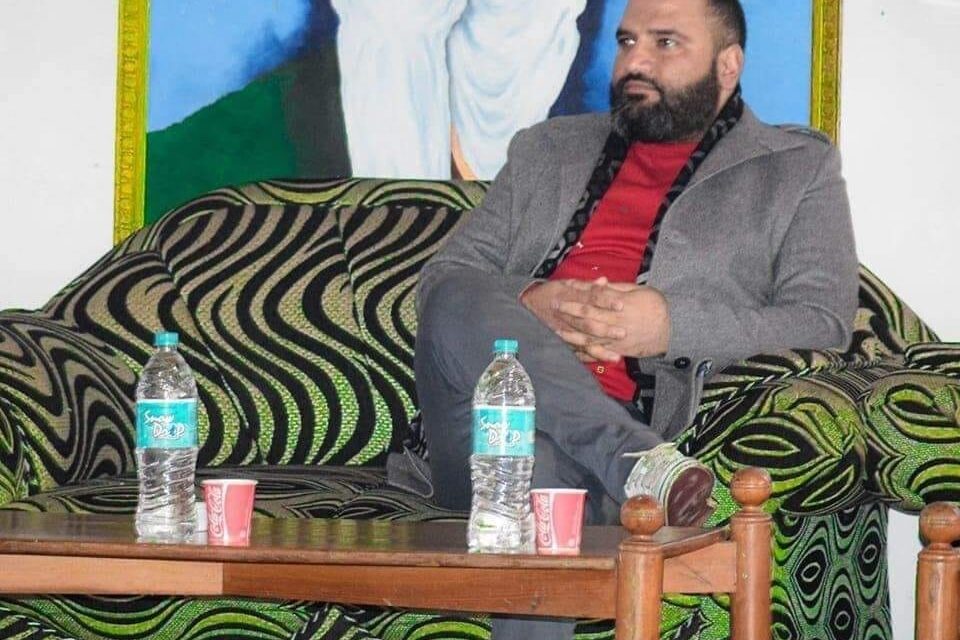 Baramulla Doctor Becomes First from Kashmir To Buy Piece of Land on Moon