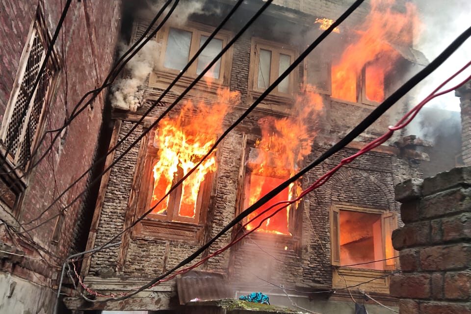 Residential house in fire at Srinagar’s Shalakadal