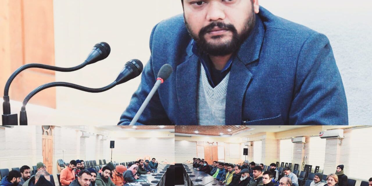 Sonamarg all set to host two-day New Year festival;Festival to commence on 31st December; DC reviews arrangements