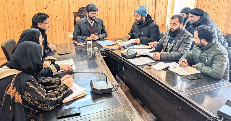 DEO Ganderbal reviews preparedness for forthcoming General Election 2024