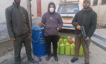 Police arrests black marketeer in Baramulla; Seizes 210 litres of illicit diesel