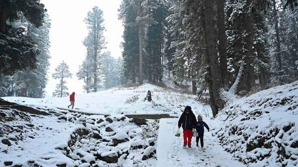 After long dry spell, weatherman predicts snowfall in J&K