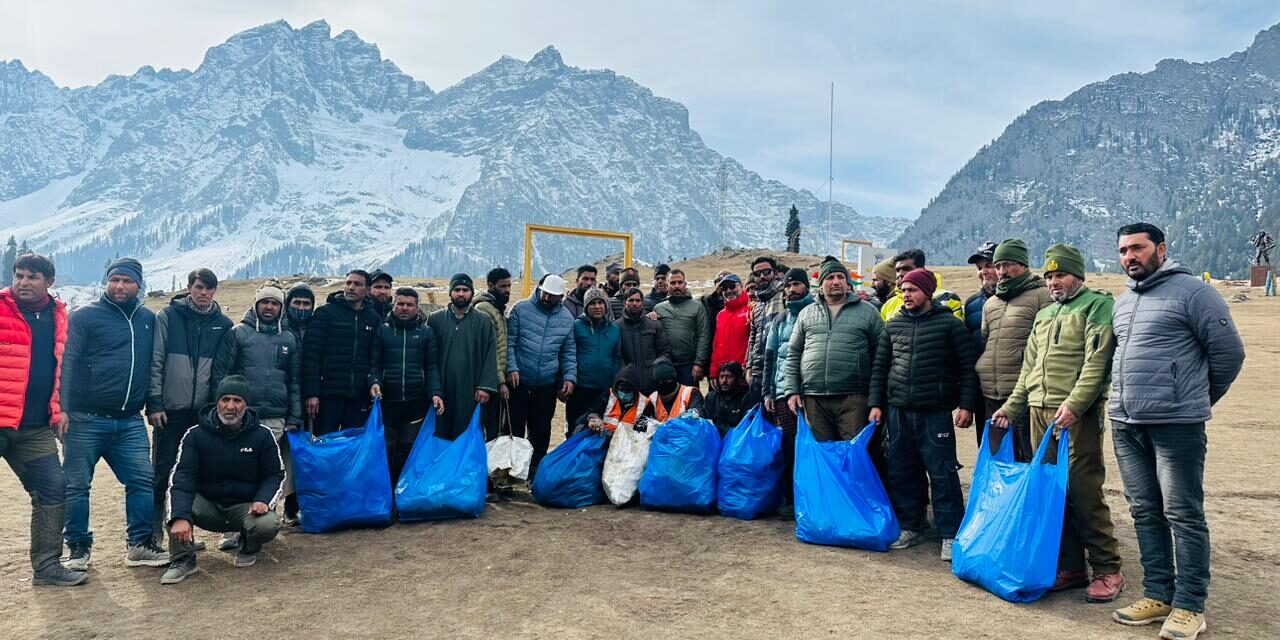 SDA and “Go Green Sonamarg” organised clean-up drive at Golden Glory Eco-Park, Sonamarg.