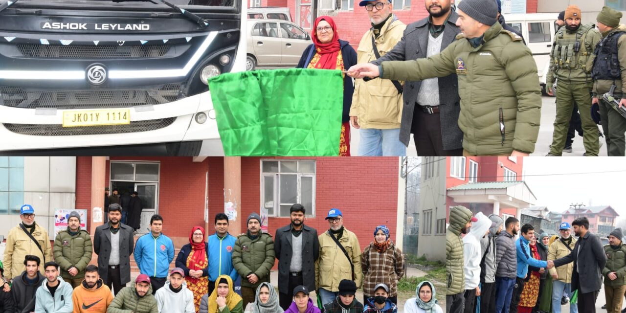 DC Ganderbal Flags Off Students for 14th Senior National Softball Cricket Championship