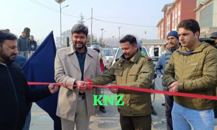 DC Ganderbal kick starts 35th Road Safety month awareness rally