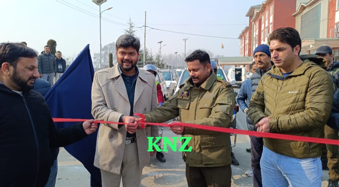 DC Ganderbal kick starts 35th Road Safety month awareness rally